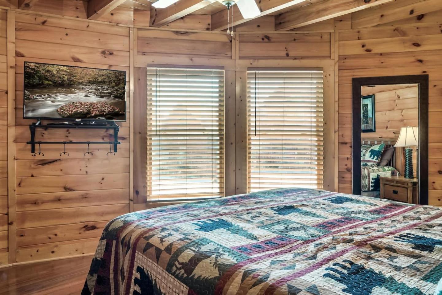 Mountain View Family Cabin W Game Room & Pool Sevierville Ngoại thất bức ảnh