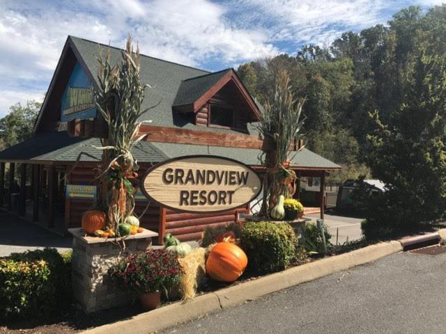 Mountain View Family Cabin W Game Room & Pool Sevierville Ngoại thất bức ảnh